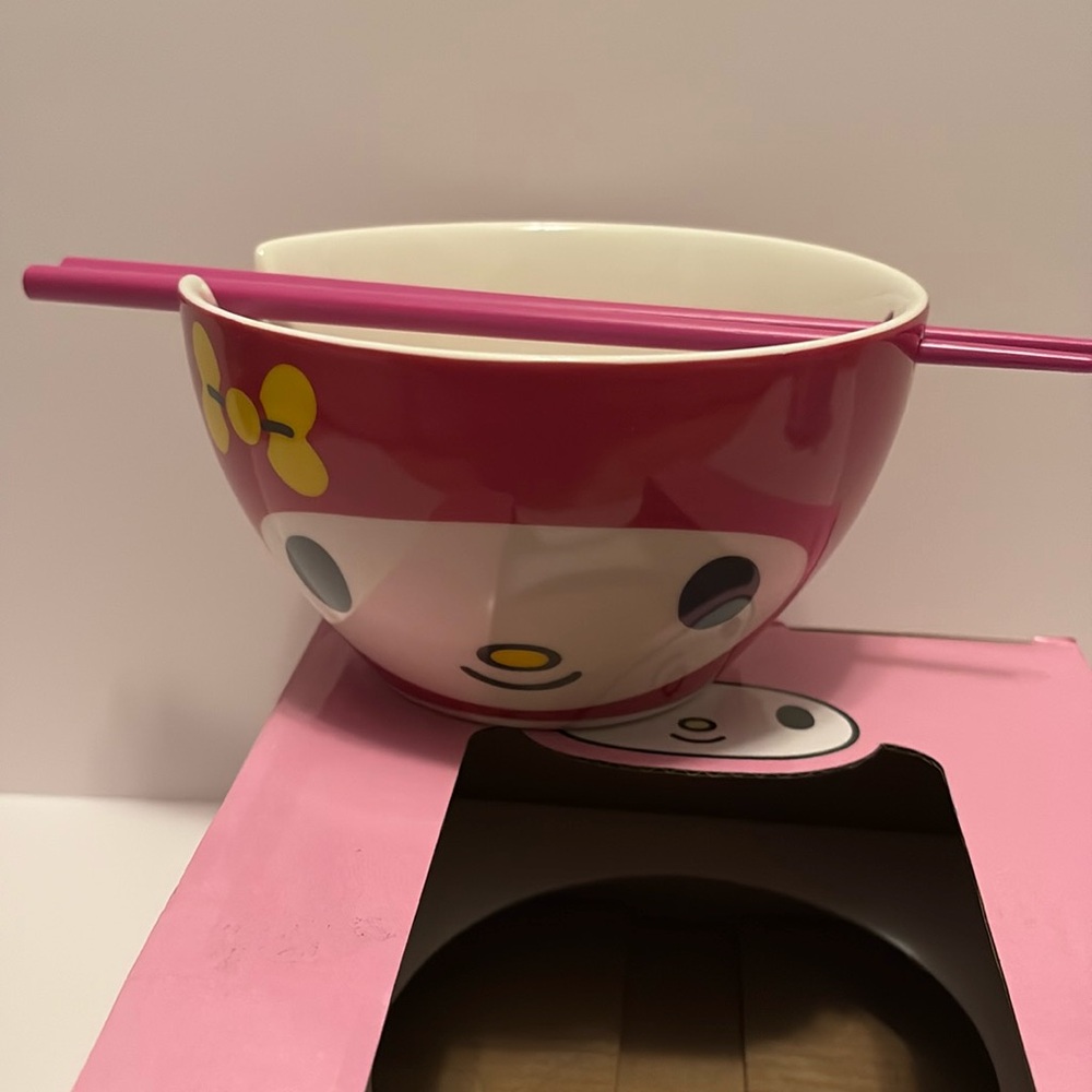 My Melody Face 20 oz Ramen Bowl With Chopsticks Sanrio Hello Kitty NEW